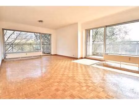 beau 3 chambres avec 2 belles terrasses vue parc