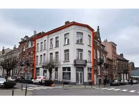 ! new ! immeuble mixte - commerce + 2 unités de logement