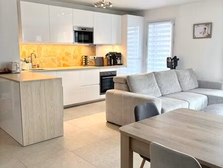 3 pièces traversant 70m2 - opportunité à saisir