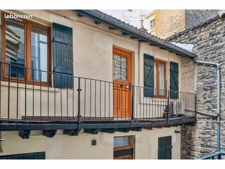 studio t1 avec balconnet et climatisation