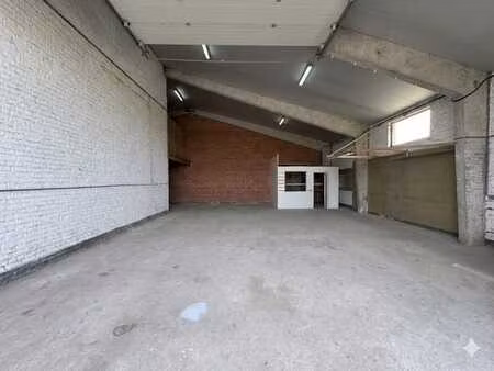 a louer : entrepôt à middelkerke 172m²