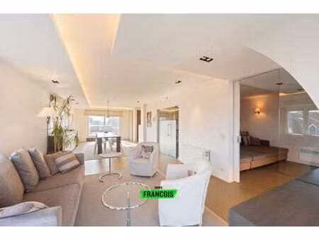 penthouse exclusif à vendre dans un emplacement de choix à …