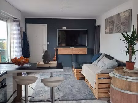 t2 43m2 refait à neuf - proche gare + futur tram - idéal investissement