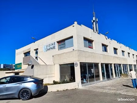 bureau sortie penetrante a' louer