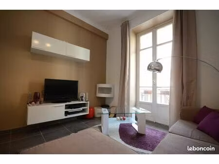 loue appartement 2 pièces meublé de 45m2  refait à neuf