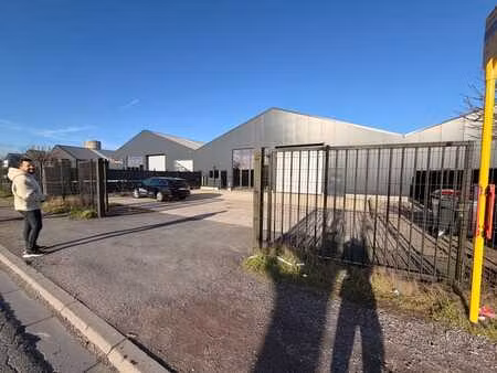 local industriel lumineux à herstal