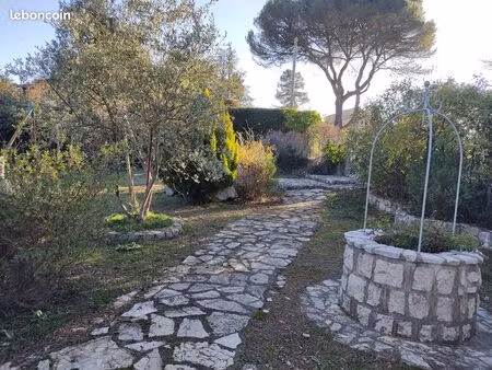 levens maison plain-pied terrain plat