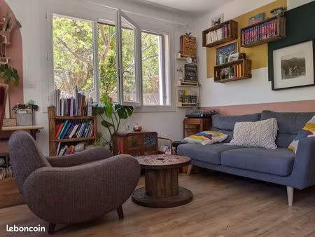 t3 quartier calanques figuerolles