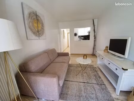 studio meublé 21m2 – résidence avec piscine – garage + cave