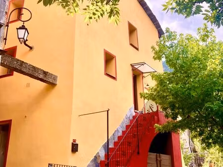 maison meublée 4 pièces avec studio indépendant – vue montagne – tende