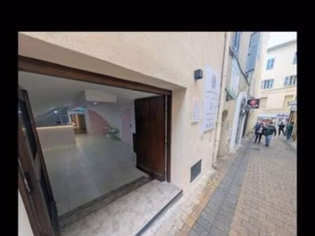 local commercial hyper centre cannes