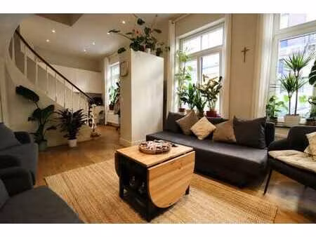 belle et lumineuse maison entièrement rénovée!