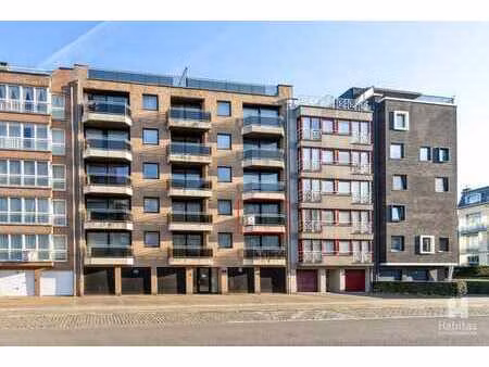 comme neuf ! appartement de 2 ch. étonnamment spacieux.