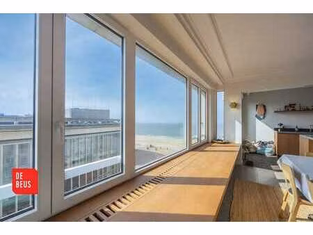 appartement de standing avec vue latérale sur la mer  trè...