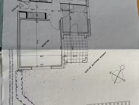 t2 avec terrasse + 200 m2 de jardin + piscine