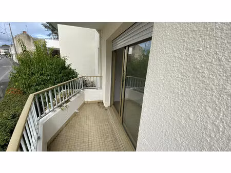 location appartement 1 pièce 32 m² à angers (49000)
