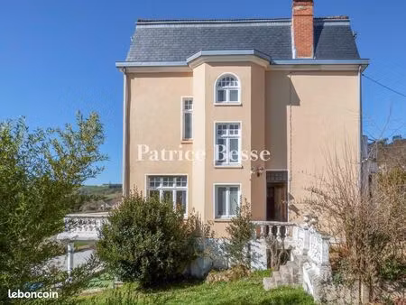 maison 13 pièces 195 m²