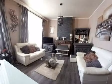 appartement 2chambres et bureau