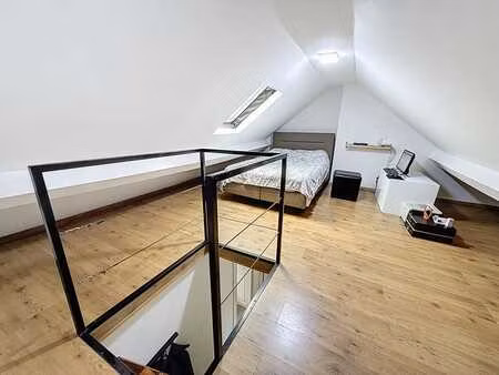 appartement 1 chambre  lumineux et mansardé