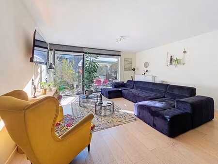 duplex avec jardin  calme et confort en ville - peb c