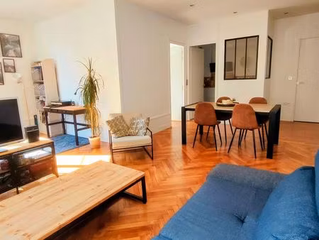 t3 ancien renové - lyon 6