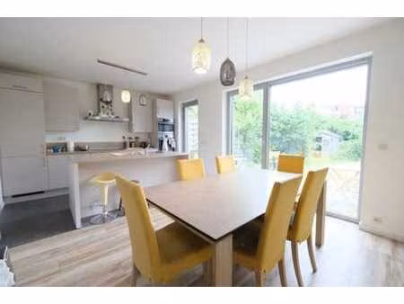 maison 3 façades construite en 2017 !!!