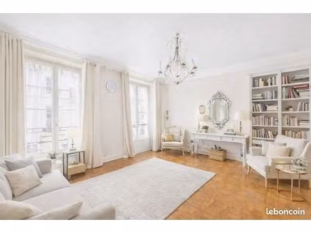 appartement ancien 5 pièces  3 chambres  100 m2 + 14 m2  libre de suite