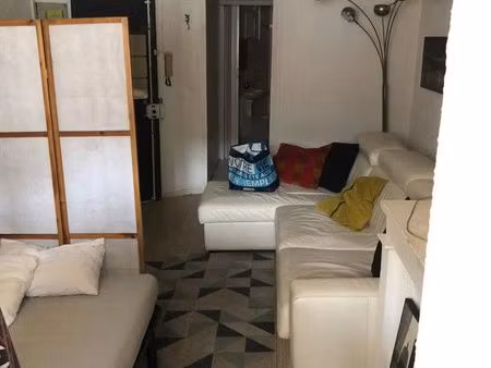 location studio 25m2 paris 10