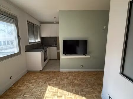 location appartement meublé 2 pièces refait à neuf – 31 m² – paris 15ᵉ - 1400 eur cc