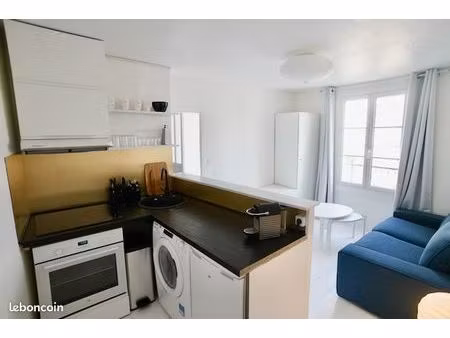 montmartre  rue lepic / 2 pièces / lave linge / four / au calme sur cours /