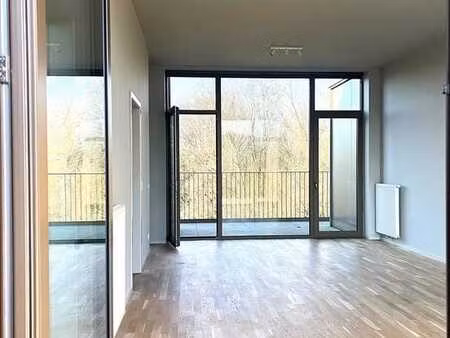 splendide penthouse 3 chambres avec deux grandes terrasses