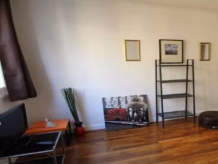 place de parking privative  disponibilité immédiate  exposition sud  fenêtres en pvc doubl