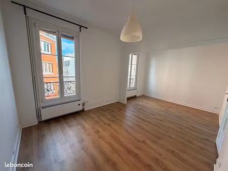 studio 1 pièce 24 m²