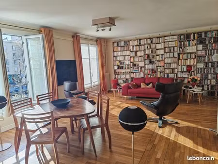2/3 pièces de 67m2 entièrement rénové  18e arrondissement - campus condorcet