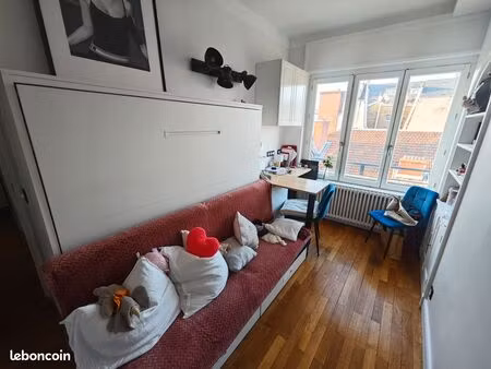 chambre tout confort équipée avec climatisation