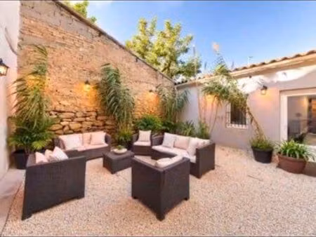 apoartement t4 en rez de jardin