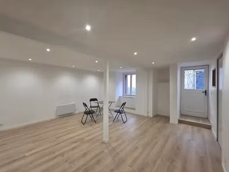vente appartement 3 pièces 62 m² à bagneres-de-luchon (31110)  135 000 €