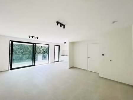 proche otan et meiser - moderne appart. avec terrasse !