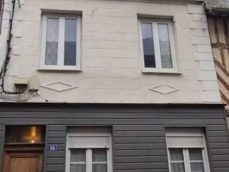 immeuble 3 pièces 74 m²