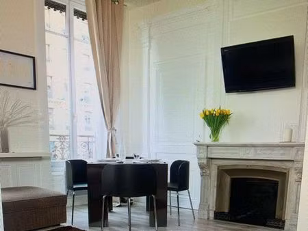 exceptionnel t2 meublé place des cordeliers