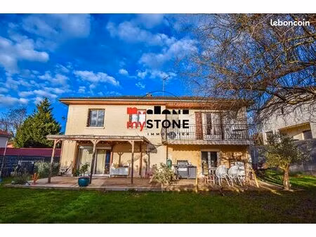 maison 8 pièces 152 m²