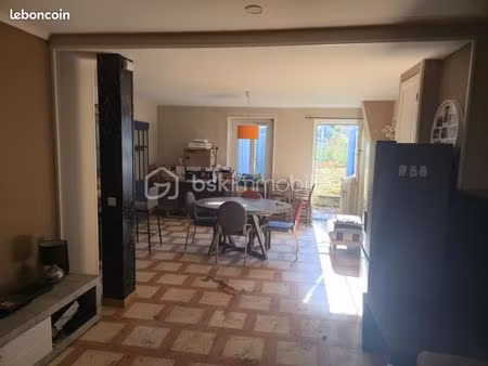 maison de ville 6 pièces 130 m²