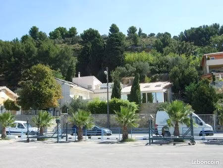 vends maison avec vue imprenable sur l'étang de berre