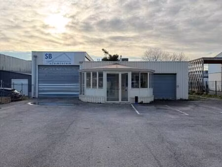 local d'activités à vendre