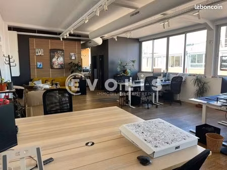 bureau 294 m²