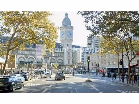 local commercial 90 m²