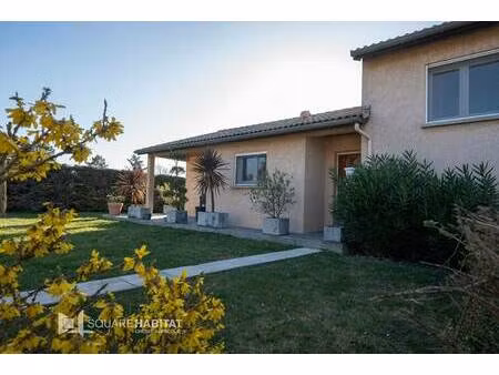 square habitat valence