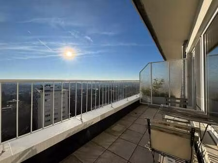 maison communale - appartement de +/- 70m² + terrasse