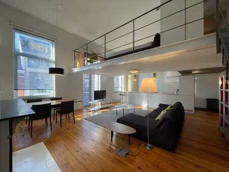 appartement dans hôtel de maître rénové.