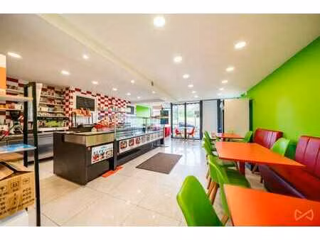 superbe rez commercial horeca autorisé